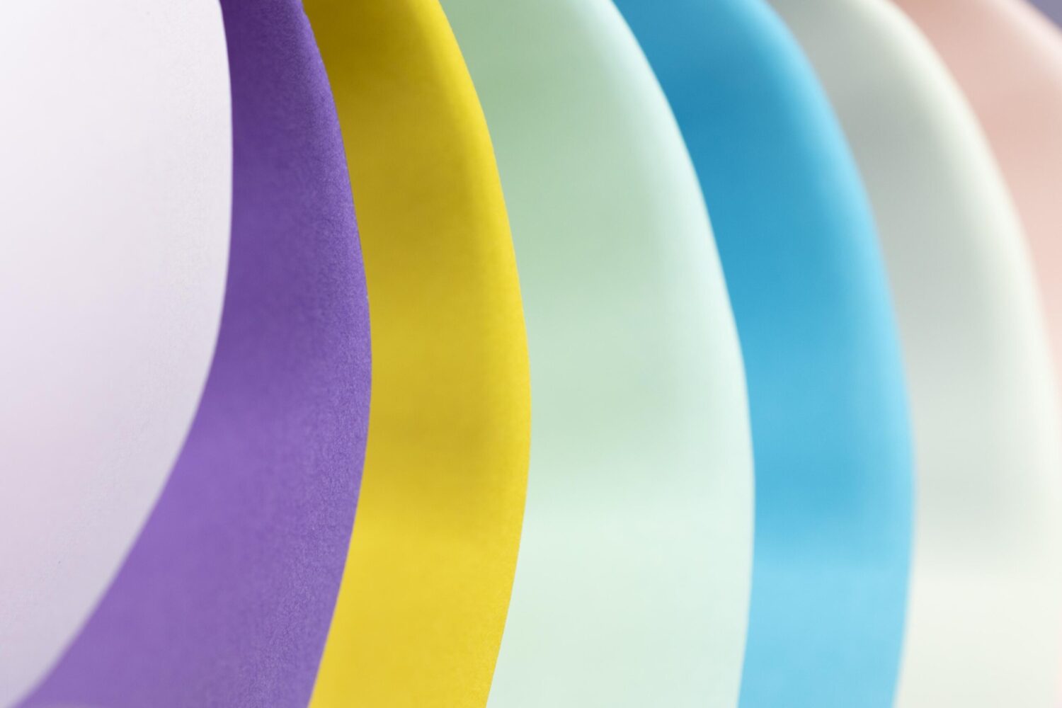 The Harmony of analogous colors